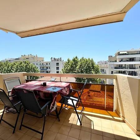 T2 Juan Les Pins A 300 M Des Plages Daire *